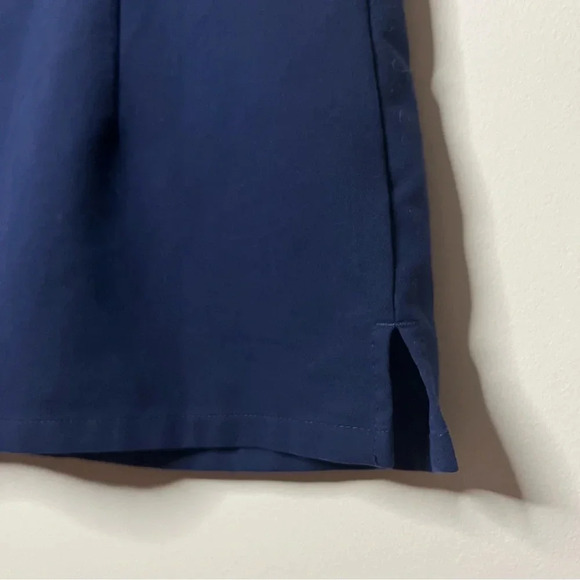 FIGS Casma 3 Pocket Navy Blue Scrub Top - Picture 10 of 11